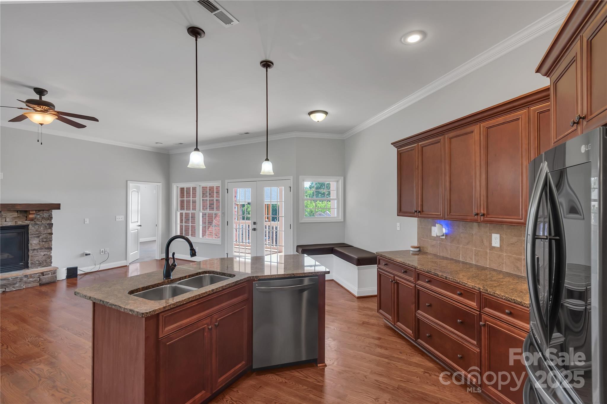 Shelby, North Carolina, 28150, United States, 3 Bedrooms Bedrooms, ,4 BathroomsBathrooms,Residential,For Sale,1868459