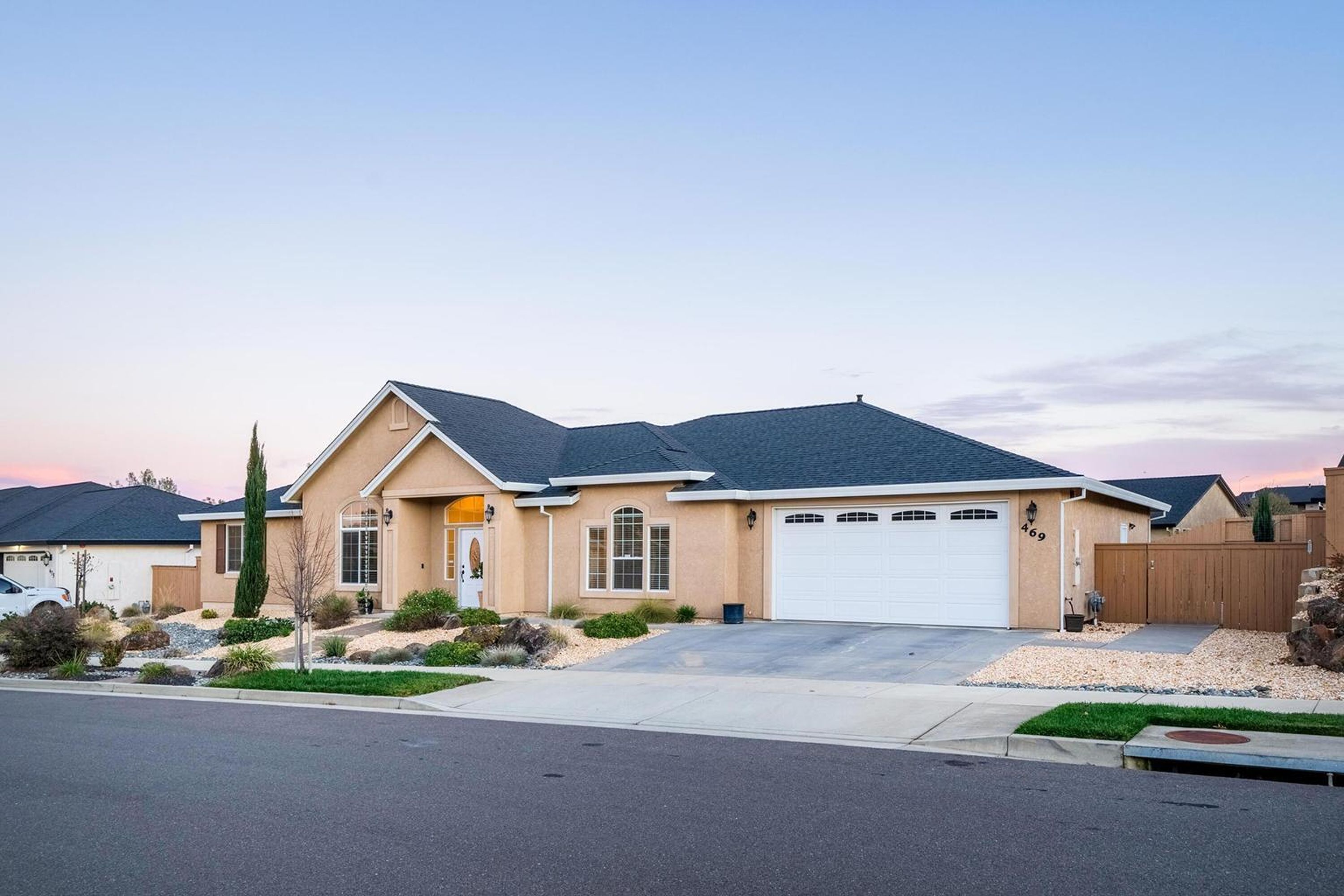  Beautiful Home In Highland Park Subdivision of Redding - 物件實景