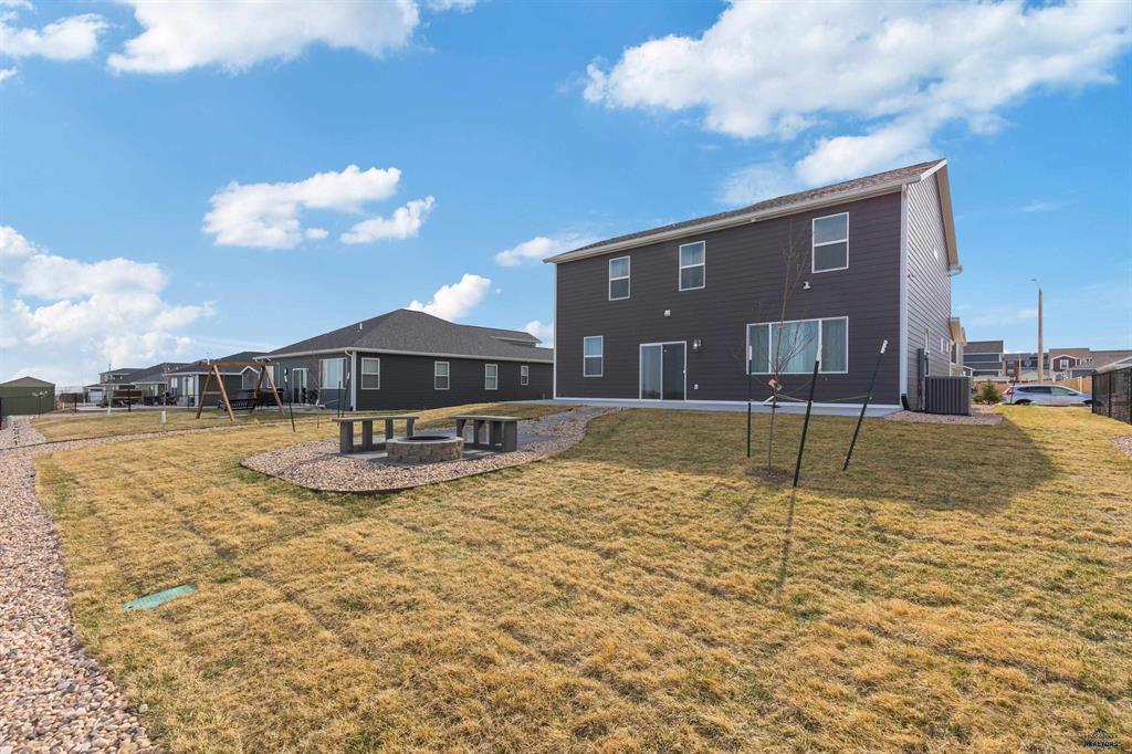 Rapid City, South Dakota, 57703, United States, 3 Bedrooms Bedrooms, ,3 BathroomsBathrooms,Residential,For Sale,1863610