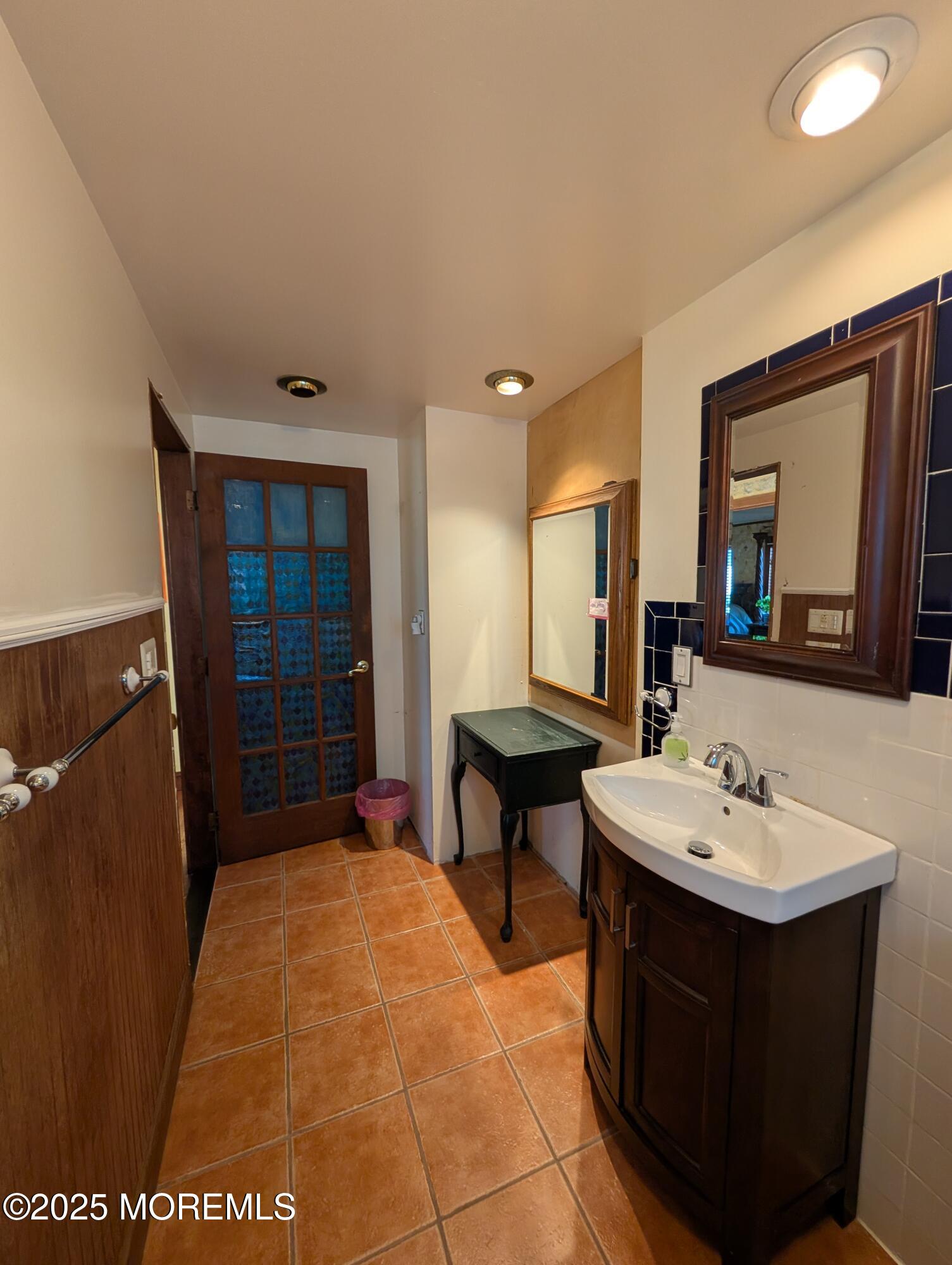 Old Bridge, New Jersey, 08857, United States, 3 Bedrooms Bedrooms, ,2 BathroomsBathrooms,Residential,For Sale,1991891