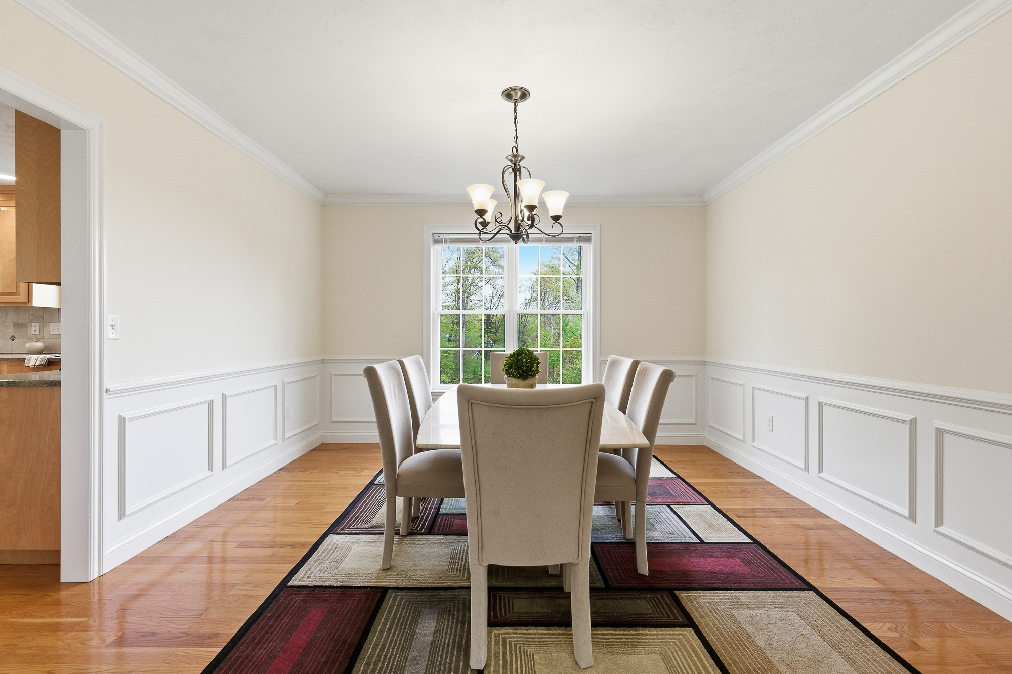  8 Victoria Circle, Shrewsbury, MA 01545 - 物件實景
