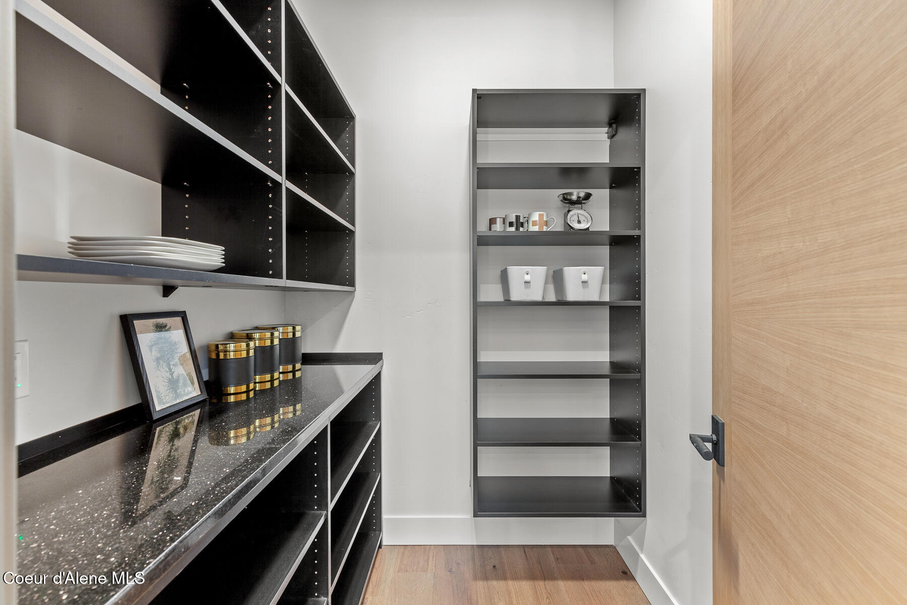 Coeur d'Alene, Idaho, 83814, United States, 3 Bedrooms Bedrooms, ,4 BathroomsBathrooms,Residential,For Sale,2005141