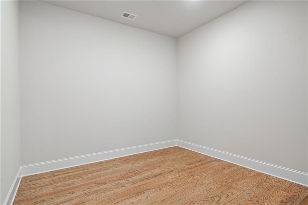 Gainesville, Georgia, 30506, United States, 4 Bedrooms Bedrooms, ,5 BathroomsBathrooms,Residential,For Sale,2008564