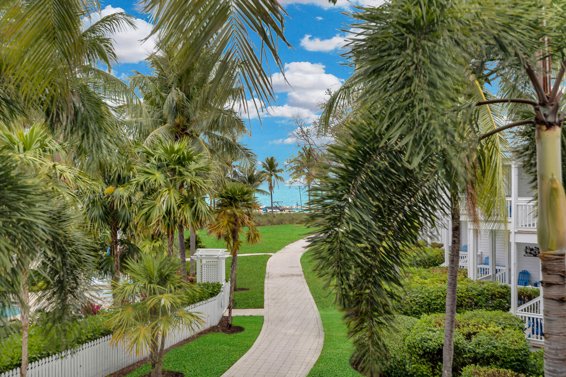 MARATHON, Florida, 33050, United States, 3 Bedrooms Bedrooms, ,4 BathroomsBathrooms,Residential,For Sale,1804124