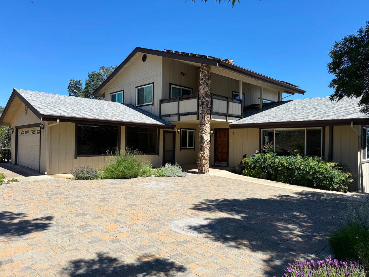 Lakeport, California, 95453, United States, 4 Bedrooms Bedrooms, ,3 BathroomsBathrooms,Residential,For Sale,2015104