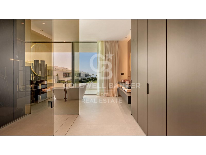 M?laga, Marbella, Nag?eles-Milla de Oro M?laga, Ma, Marbella, Andalusia, ES, 4 Bedrooms Bedrooms, ,4 BathroomsBathrooms,Residential,For Sale,M?laga, Marbella, Nag?eles-Milla de Oro M?laga, Ma,1647020
