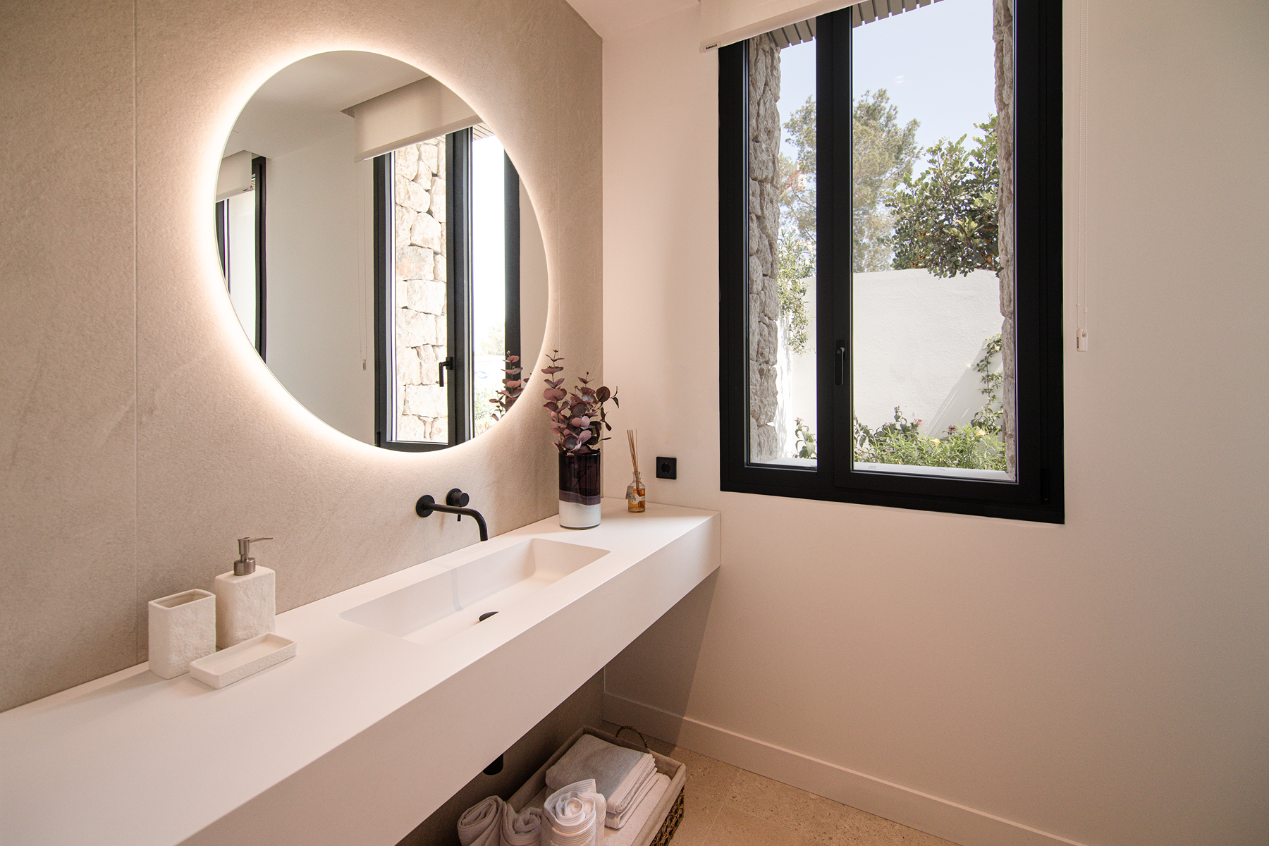  Villa 2 with golf course views, modern design, and total privacy - 物件實景