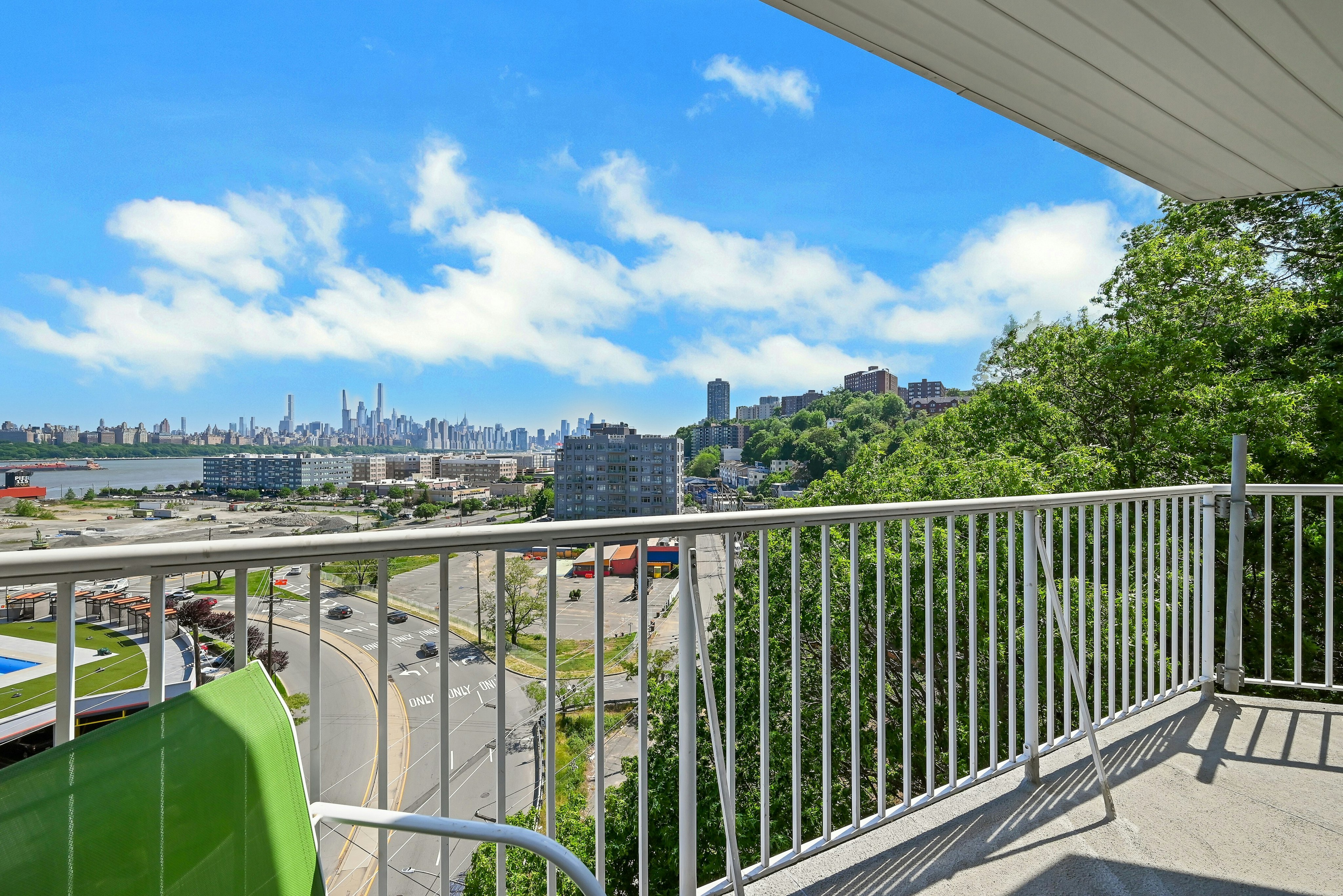  45 Legend Hills Drive, Edgewater, NJ 07020 - 物件實景