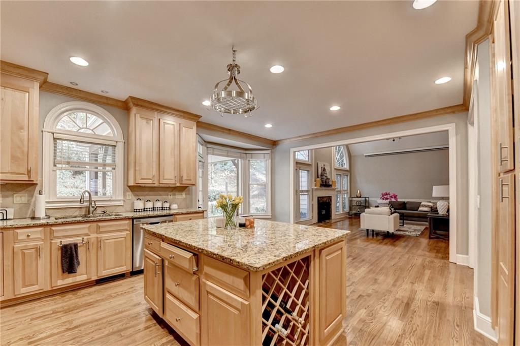 Canton, Georgia, 30115, United States, 6 Bedrooms Bedrooms, ,5 BathroomsBathrooms,Residential,For Sale,2043227