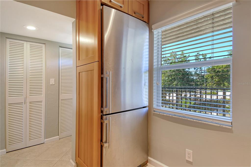 Longboat Key, Florida, 34228, United States, 2 Bedrooms Bedrooms, ,2 BathroomsBathrooms,Residential,For Sale,1987824