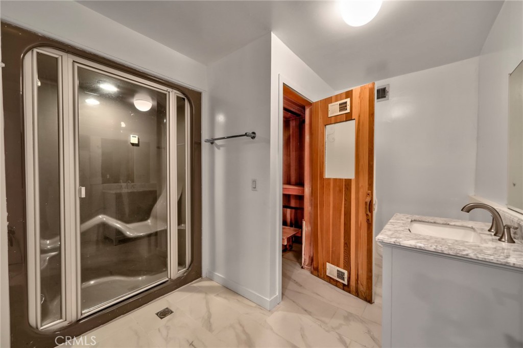 Studio City, California, 91604, United States, 4 Bedrooms Bedrooms, ,3 BathroomsBathrooms,Residential,For Sale,1991680