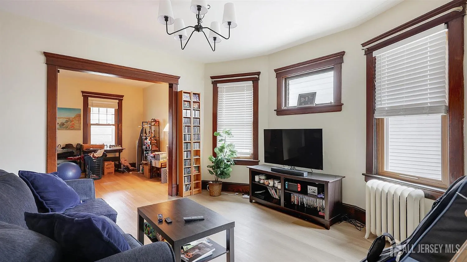 Highland Park, New Jersey, 08904, United States, 6 Bedrooms Bedrooms, ,2 BathroomsBathrooms,Residential,For Sale,1888077