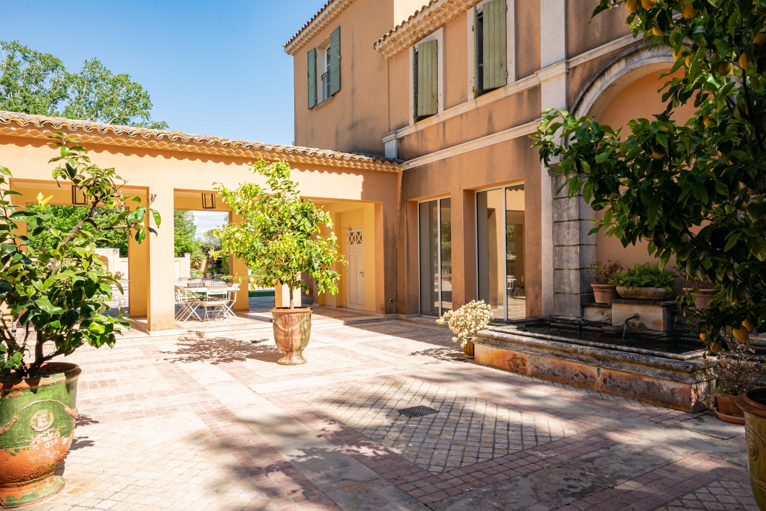  Exceptional estate of 1300 m² for sale in Aix-en-Provence. - 物件實景