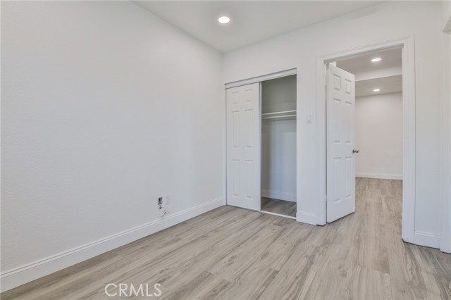 Los Angeles, California, 90003, United States, 4 Bedrooms Bedrooms, ,Residential,For Sale,2010724