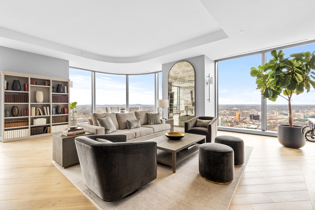 Boston, Massachusetts, 02115, United States, 5 Bedrooms Bedrooms, ,7 BathroomsBathrooms,Residential,For Sale,1688513
