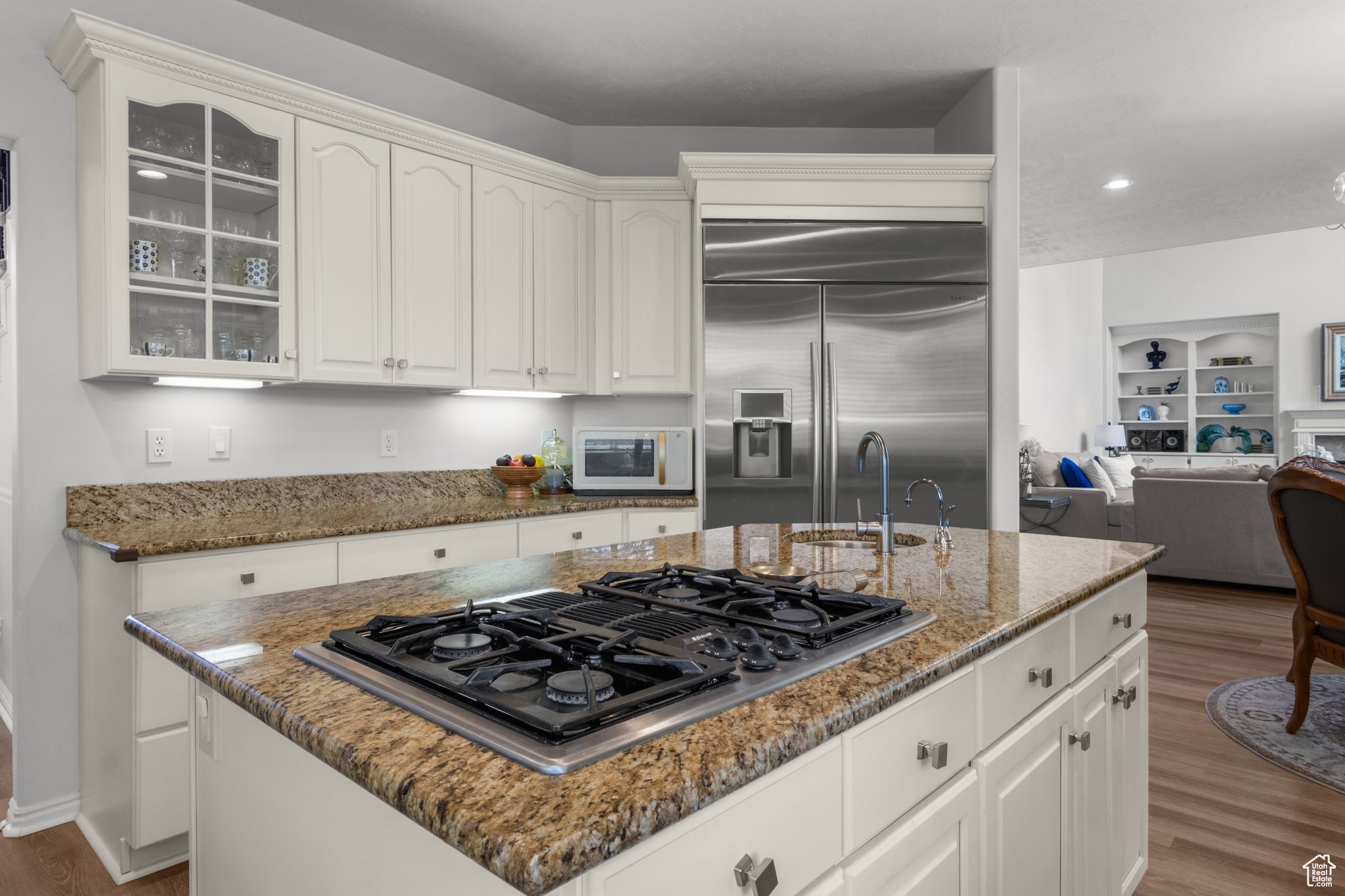 Draper, Utah, 84020, United States, 5 Bedrooms Bedrooms, ,3 BathroomsBathrooms,Residential,For Sale,1828225