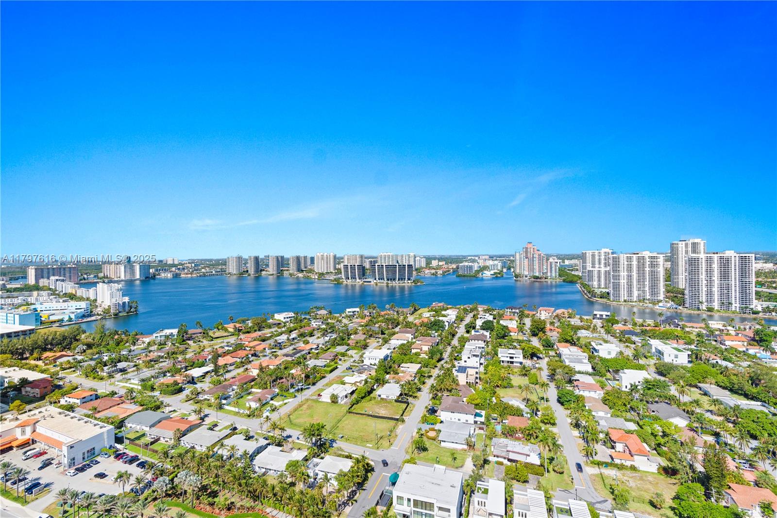Sunny Isles Beach, Florida, 33160, United States, 3 Bedrooms Bedrooms, ,5 BathroomsBathrooms,Residential,For Sale,1796970