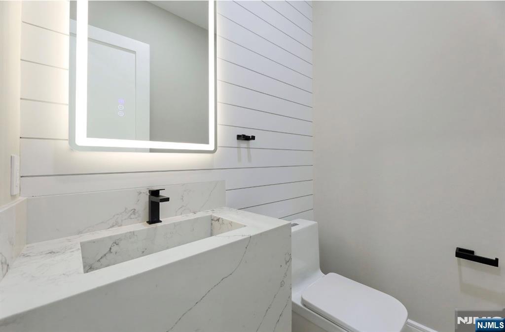 Haworth, New Jersey, 07641, United States, 6 Bedrooms Bedrooms, ,7 BathroomsBathrooms,Residential,For Sale,1989640