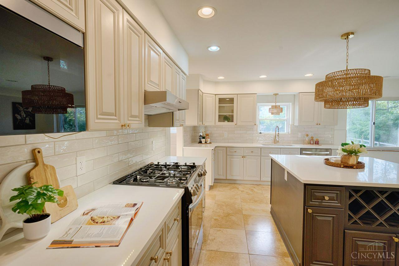 Sycamore Twp, Ohio, 45236, United States, 4 Bedrooms Bedrooms, ,3 BathroomsBathrooms,Residential,For Sale,1966566