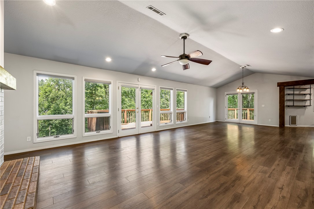 Rogers, Arkansas, 72756, United States, 4 Bedrooms Bedrooms, ,3 BathroomsBathrooms,Residential,For Sale,1925135