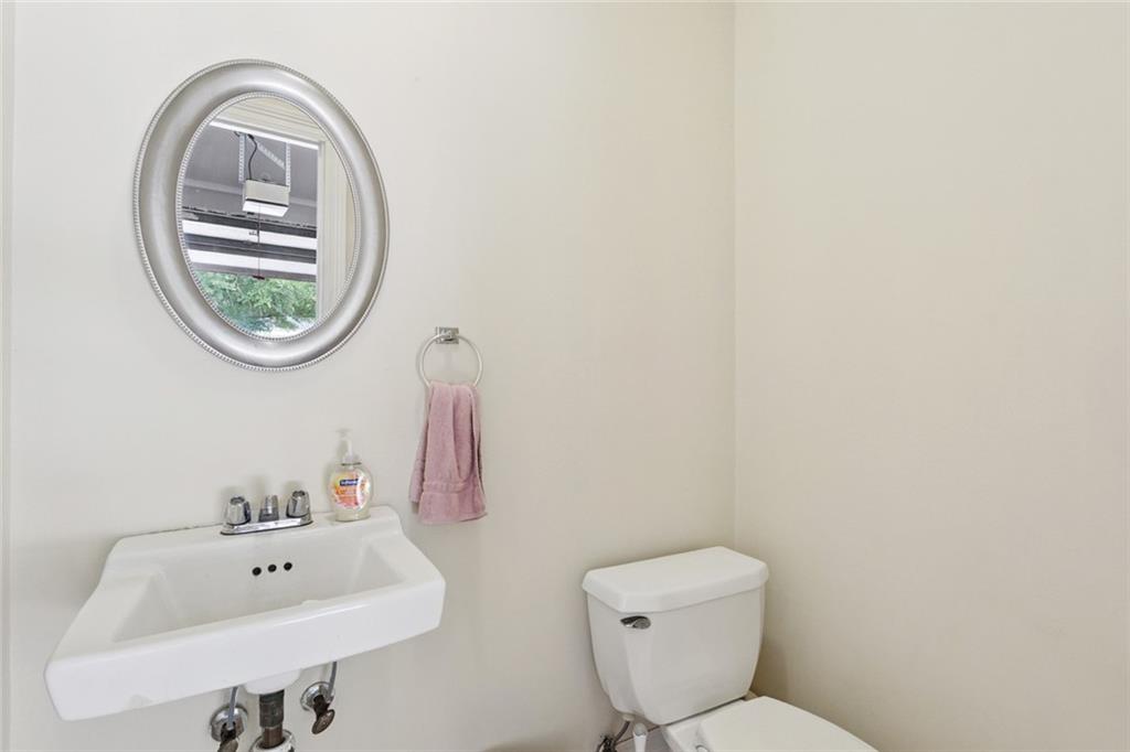 Covington, Louisiana, 70433, United States, 4 Bedrooms Bedrooms, ,4 BathroomsBathrooms,Residential,For Sale,1882669
