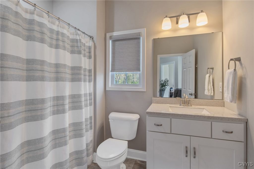 Liverpool, New York, 13090, United States, 3 Bedrooms Bedrooms, ,2 BathroomsBathrooms,Residential,For Sale,1972941