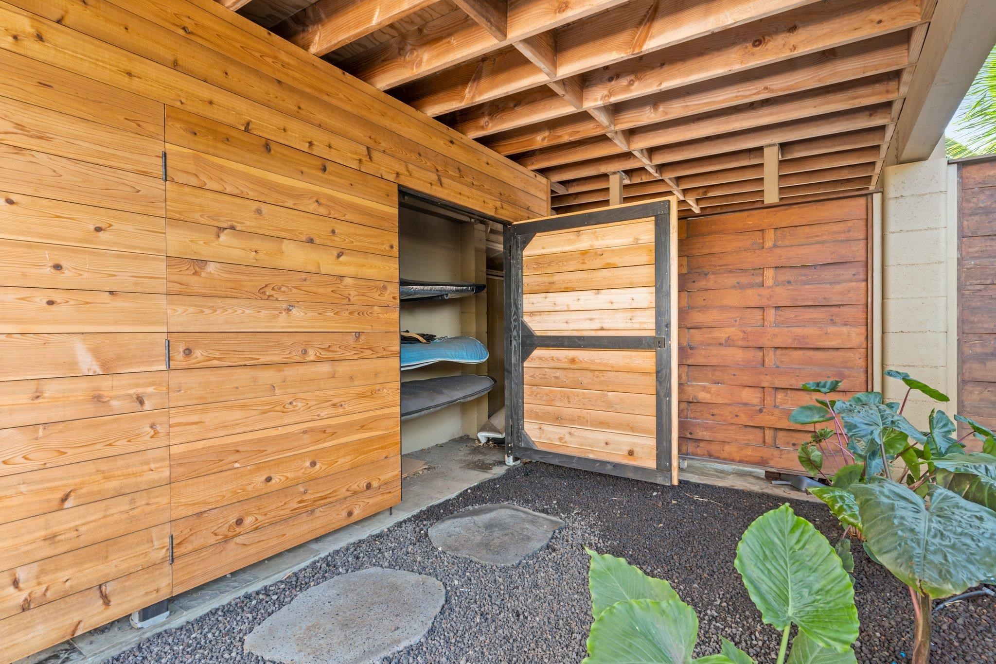 Paia, Hawaii, 96779, United States, 5 Bedrooms Bedrooms, ,4 BathroomsBathrooms,Residential,For Sale,1988155