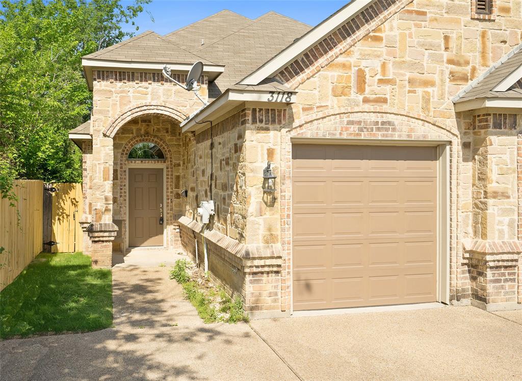 Fort Worth, Texas, 76110, United States, 6 Bedrooms Bedrooms, ,4 BathroomsBathrooms,Residential,For Sale,1837123
