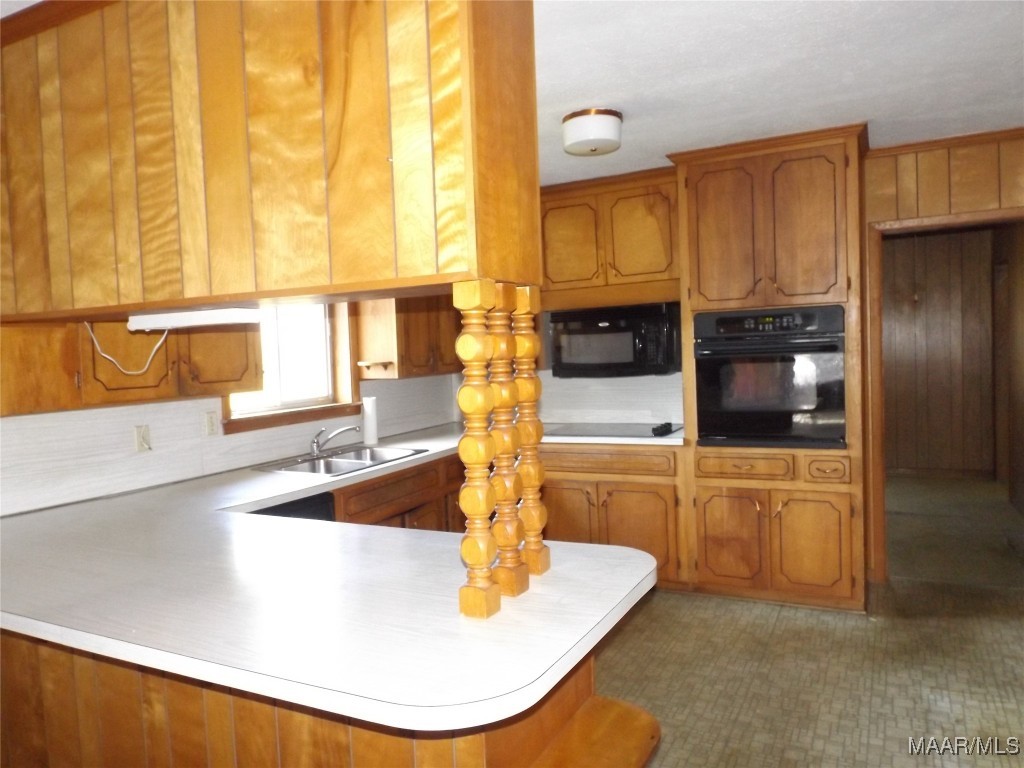 Deatsville, Alabama, 36022, United States, 3 Bedrooms Bedrooms, ,2 BathroomsBathrooms,Residential,For Sale,1834552
