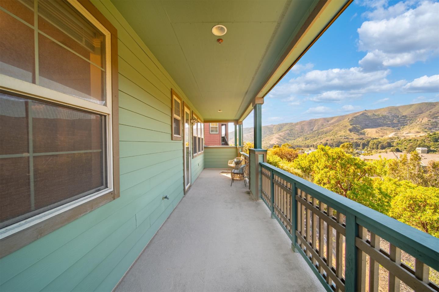 Brisbane, California, 94005, United States, 5 Bedrooms Bedrooms, ,3 BathroomsBathrooms,Residential,For Sale,1940536