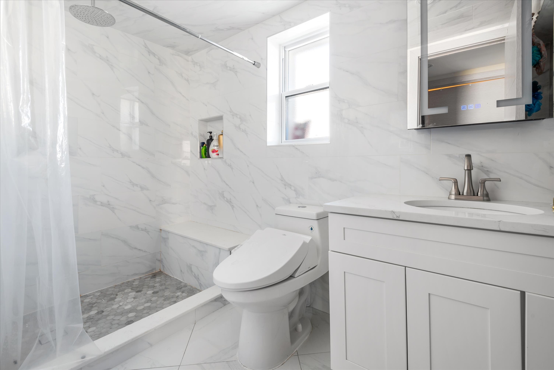 Howard Beach, New York, 11414, United States, 5 Bedrooms Bedrooms, ,2 BathroomsBathrooms,Residential,For Sale,2049449
