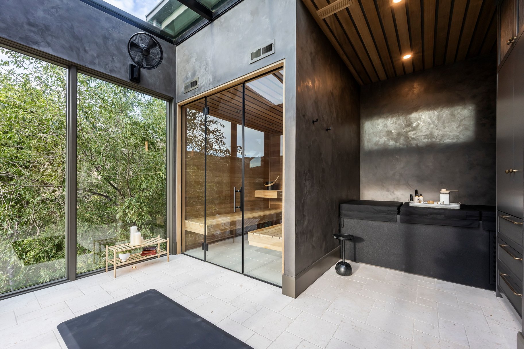  A Sanctuary of Luxury, Wellness, and Recreation — All Your Own - 物件實景