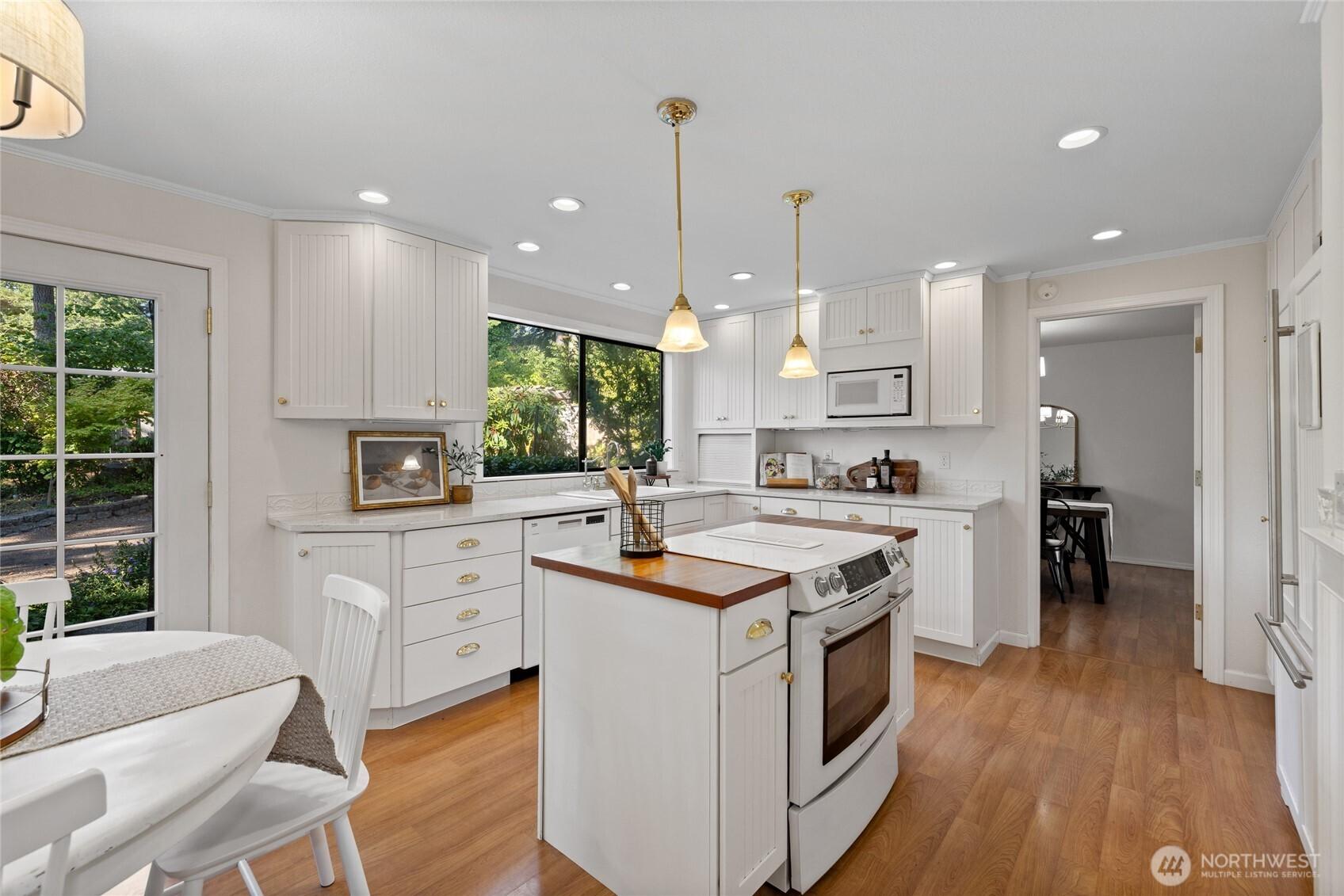 GIG HARBOR, Washington, 98335, United States, 4 Bedrooms Bedrooms, ,3 BathroomsBathrooms,Residential,For Sale,1938738