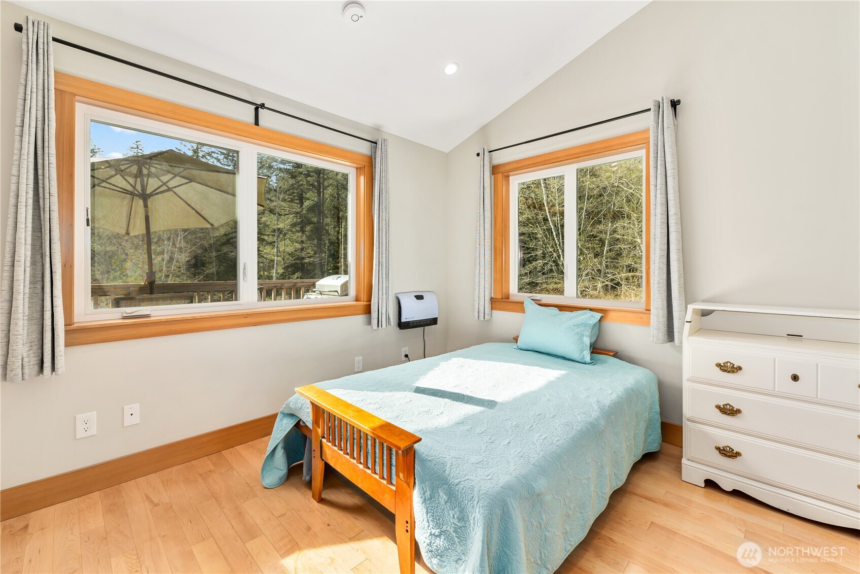 Friday Harbor, Washington, 98250, United States, 3 Bedrooms Bedrooms, ,1 BathroomBathrooms,Residential,For Sale,1770536