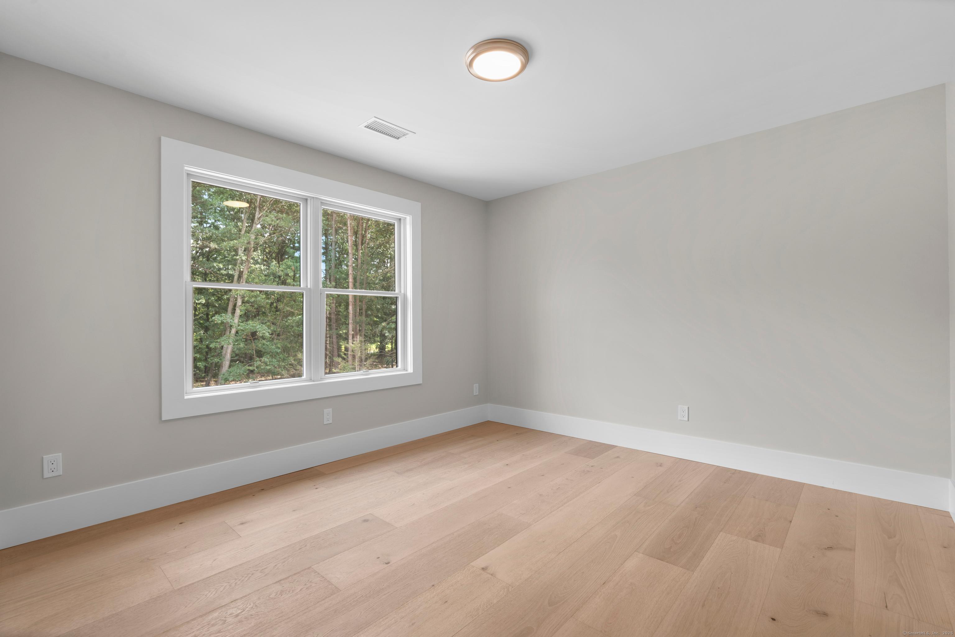 Avon, Connecticut, 06001, United States, 4 Bedrooms Bedrooms, ,4 BathroomsBathrooms,Residential,For Sale,1941294