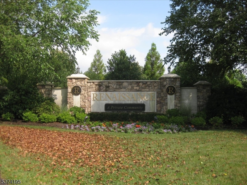 Franklin Twp., New Jersey, 08873, United States, 3 Bedrooms Bedrooms, ,2 BathroomsBathrooms,Residential,For Sale,1908431