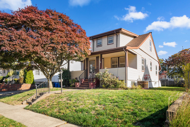 Fair Lawn, New Jersey, 07410, United States, 6 Bedrooms Bedrooms, ,2 BathroomsBathrooms,Residential,For Sale,1992419