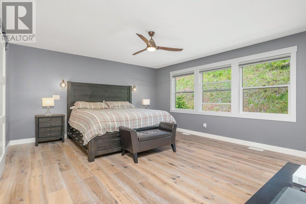 VERNON, British Columbia, V1B 0A3, CA, 4 Bedrooms Bedrooms, ,2 BathroomsBathrooms,Residential,For Sale,1907327