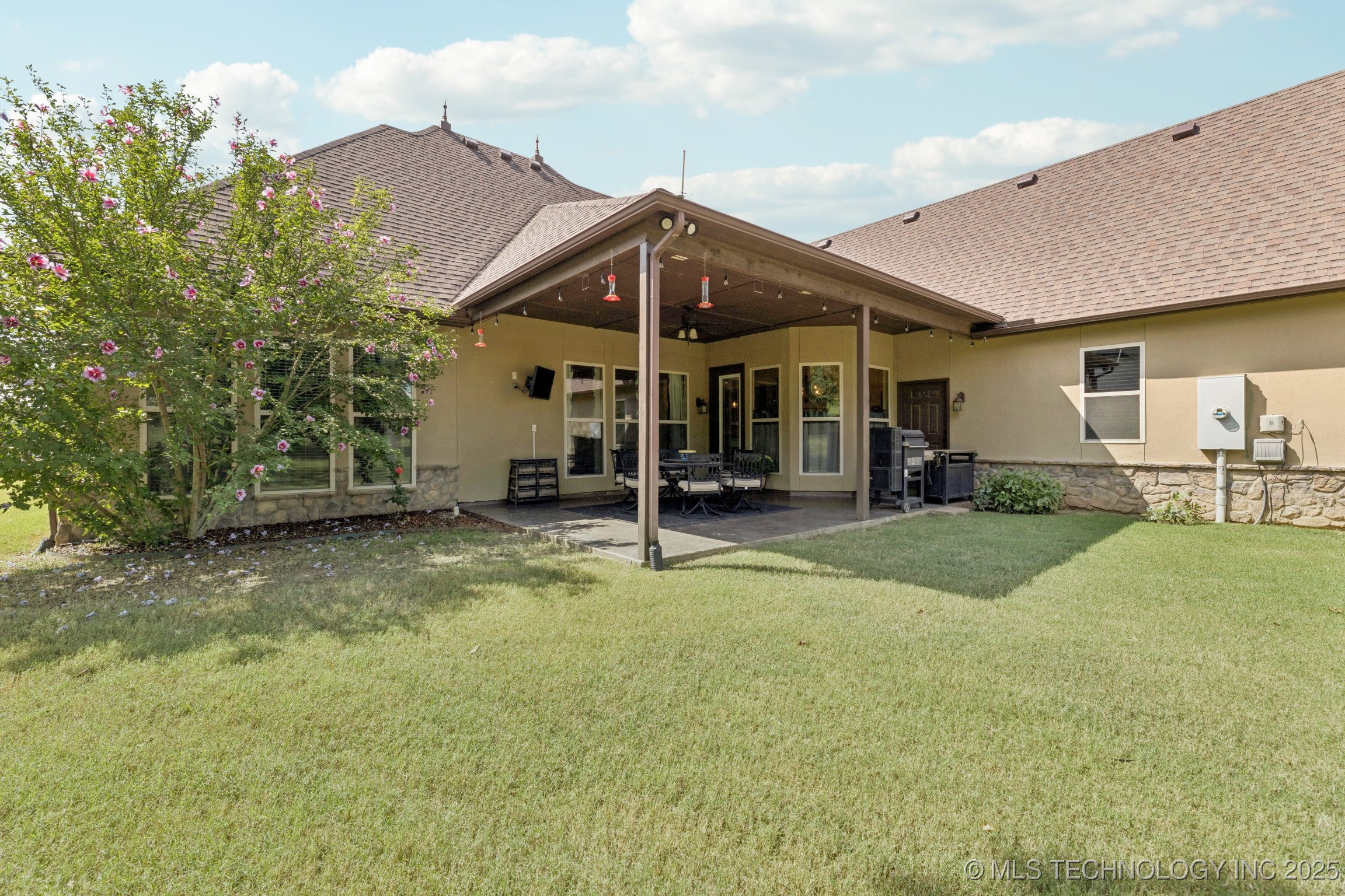 Sapulpa, Oklahoma, 74066, United States, 4 Bedrooms Bedrooms, ,4 BathroomsBathrooms,Residential,For Sale,1940003