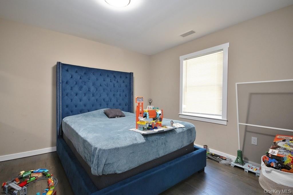 Haverstraw, New York, 10927, United States, 4 Bedrooms Bedrooms, ,3 BathroomsBathrooms,Residential,For Sale,1914087