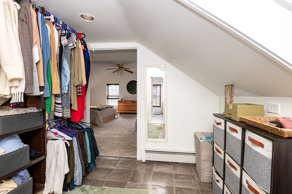 Salem, Massachusetts, 01970, United States, 3 Bedrooms Bedrooms, ,2 BathroomsBathrooms,Residential,For Sale,1990953