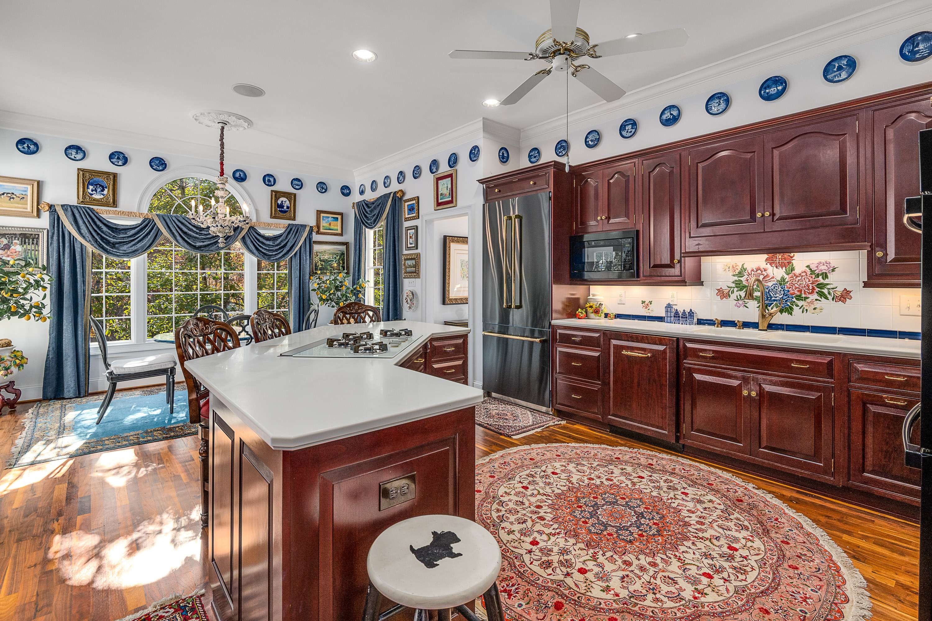  Elegant Georgian Estate on the Golf Course in White Oak Country Club - 物件實景