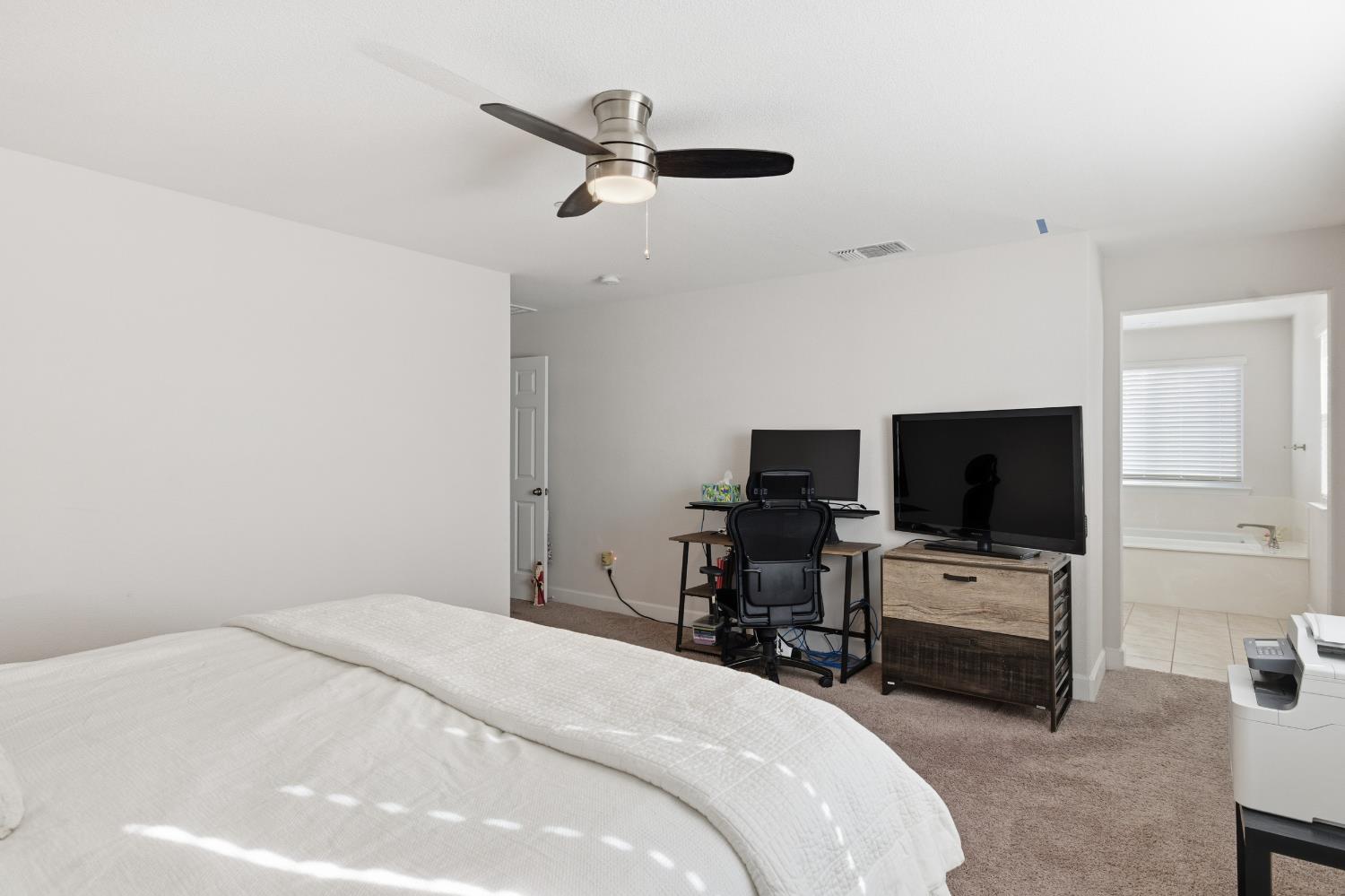 Rocklin, California, 95677, United States, 4 Bedrooms Bedrooms, ,3 BathroomsBathrooms,Residential,For Sale,1993589