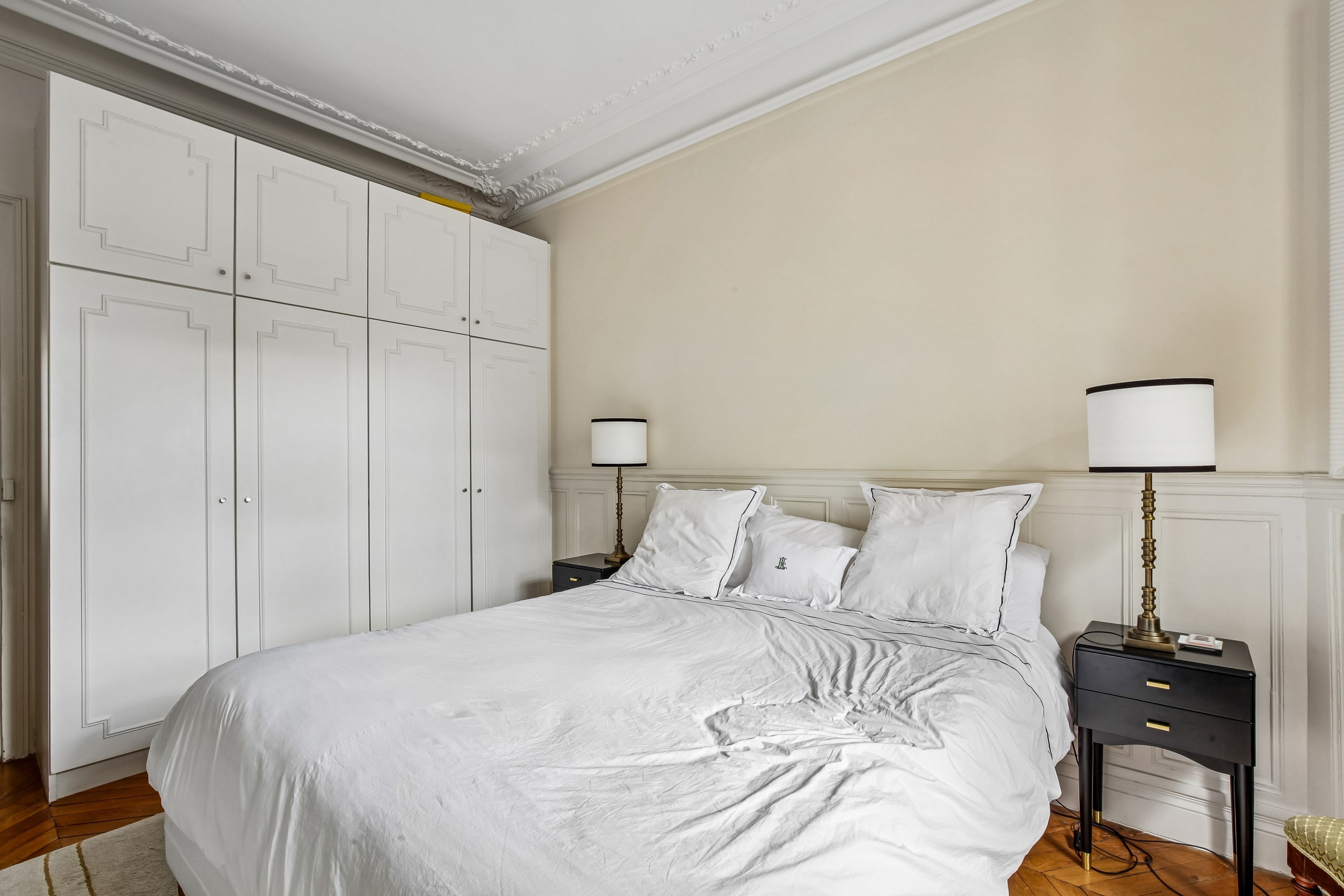  16th Arrondissement Town Hall: Elegant Upper-Floor Apartment - 物件實景