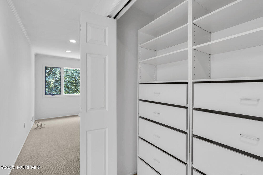 Red Bank, New Jersey, 07701, United States, 3 Bedrooms Bedrooms, ,5 BathroomsBathrooms,Residential,For Sale,1938827