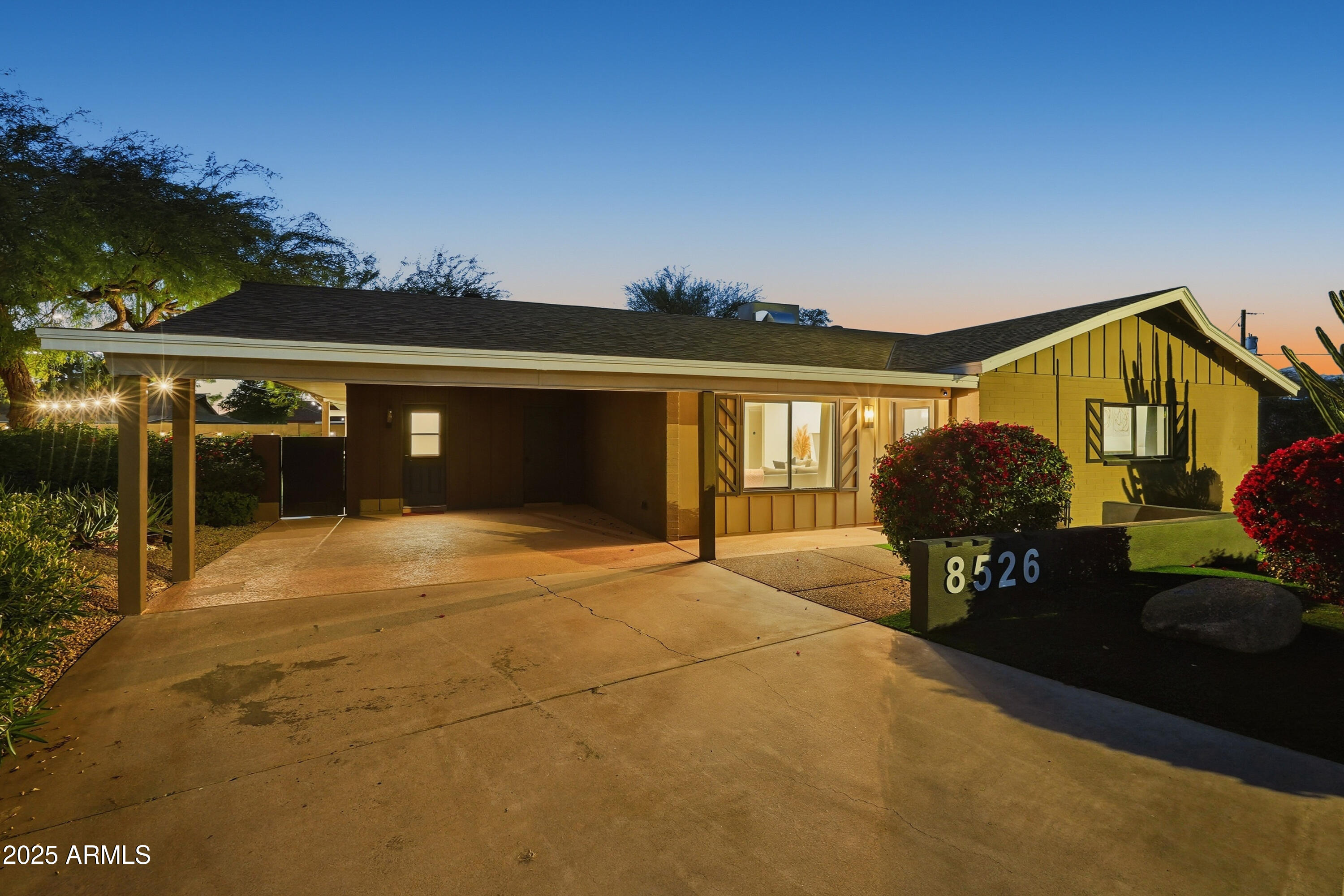 Scottsdale, Arizona, 85251, United States, 4 Bedrooms Bedrooms, ,2 BathroomsBathrooms,Residential,For Sale,2001861