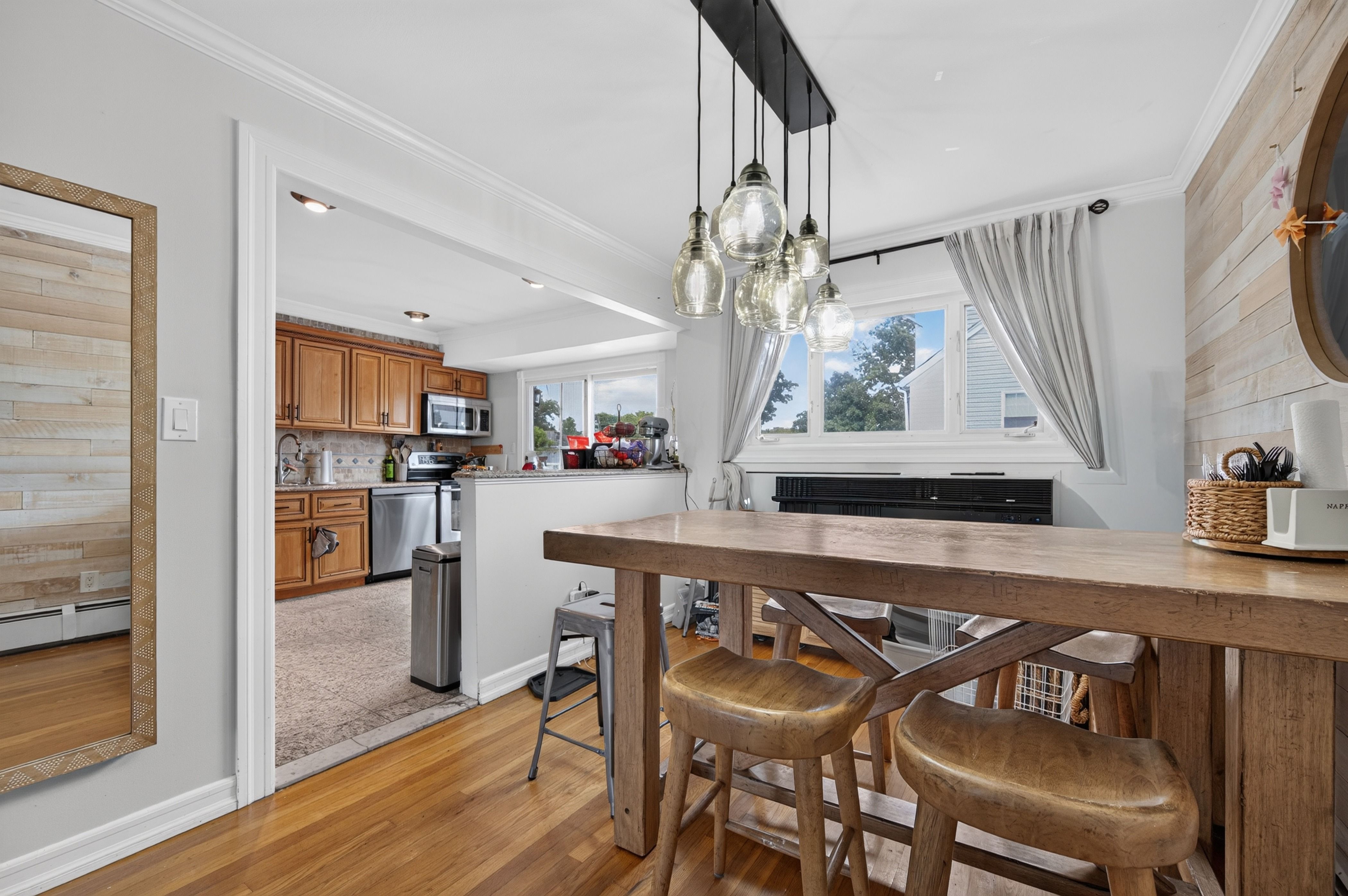  103 Motor Avenue, Farmingdale, NY, 11735 - 物件實景