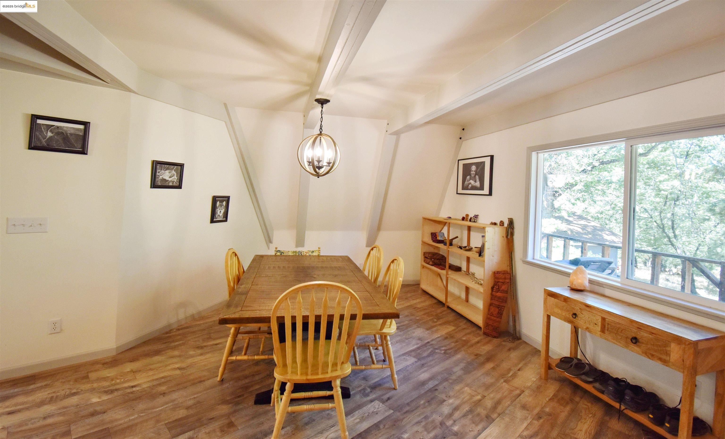 Sonora, California, 95370, United States, 3 Bedrooms Bedrooms, ,2 BathroomsBathrooms,Residential,For Sale,1925150