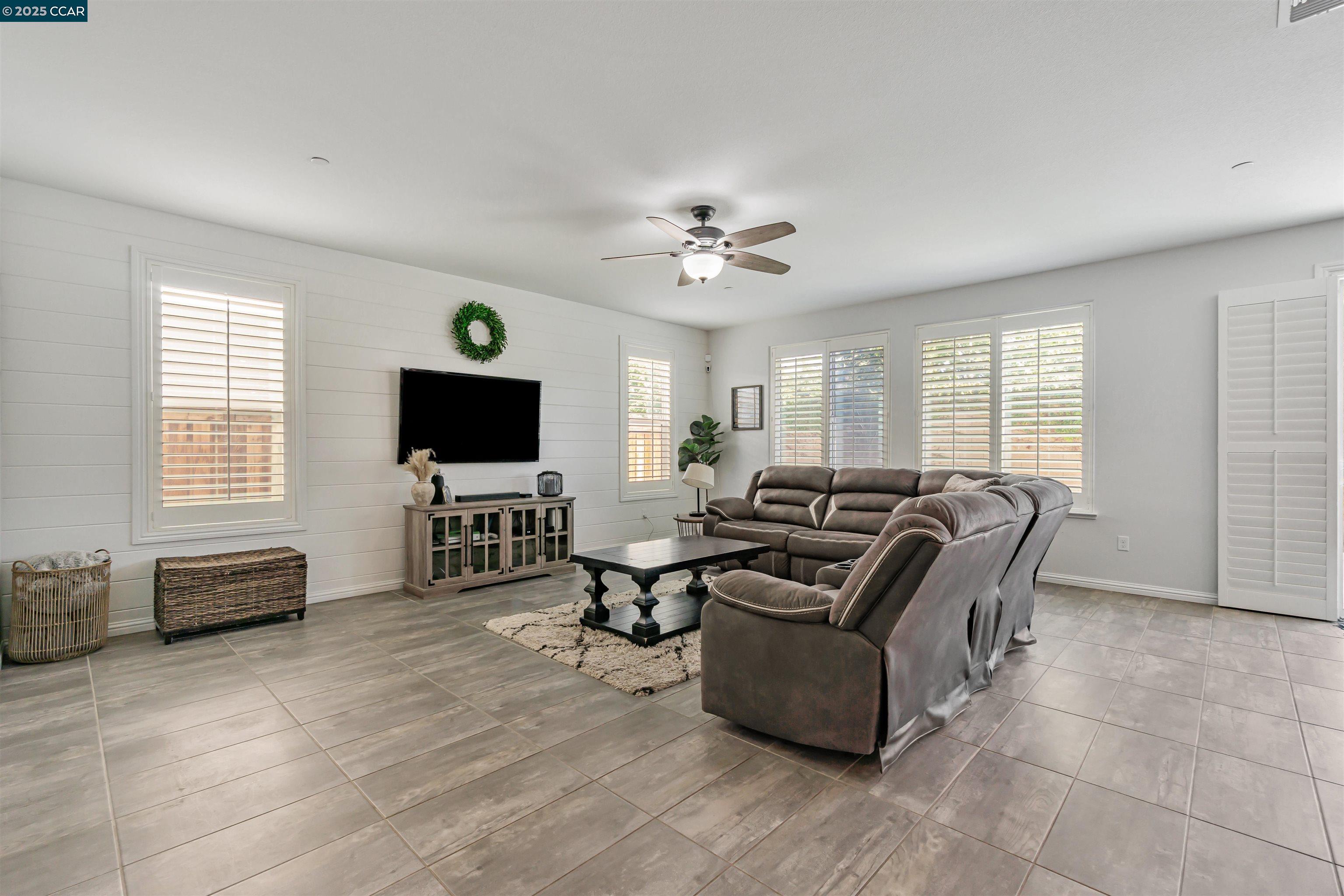 Brentwood, California, 94513, United States, 4 Bedrooms Bedrooms, ,2 BathroomsBathrooms,Residential,For Sale,1910990