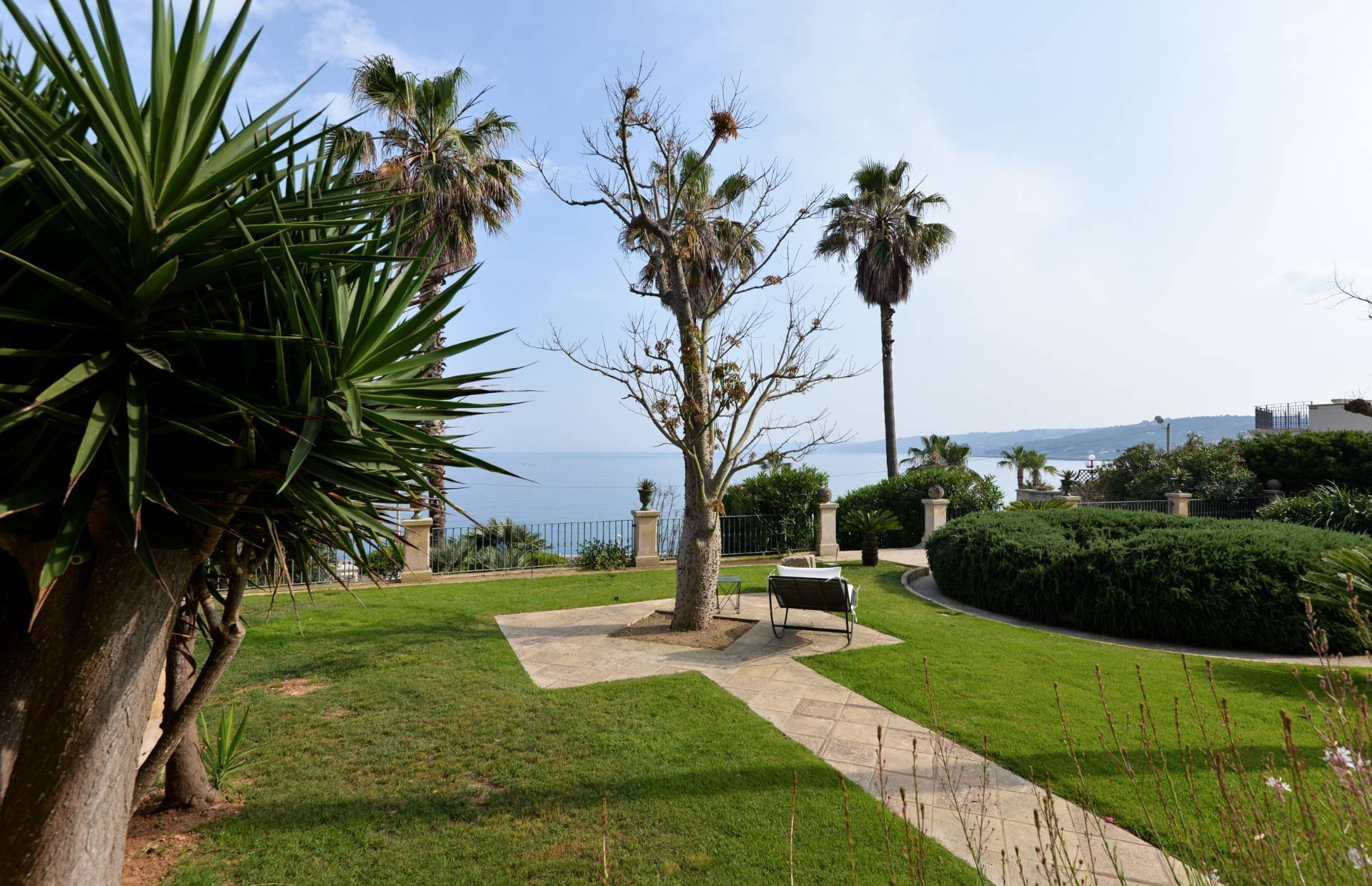 Castro, Lecce, 73030, IT, 4 Bedrooms Bedrooms, ,4 BathroomsBathrooms,Residential,For Sale,1848615